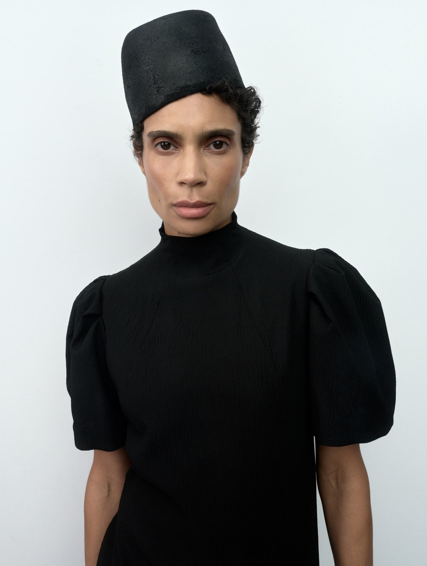 The Hat Julia, Black Ink