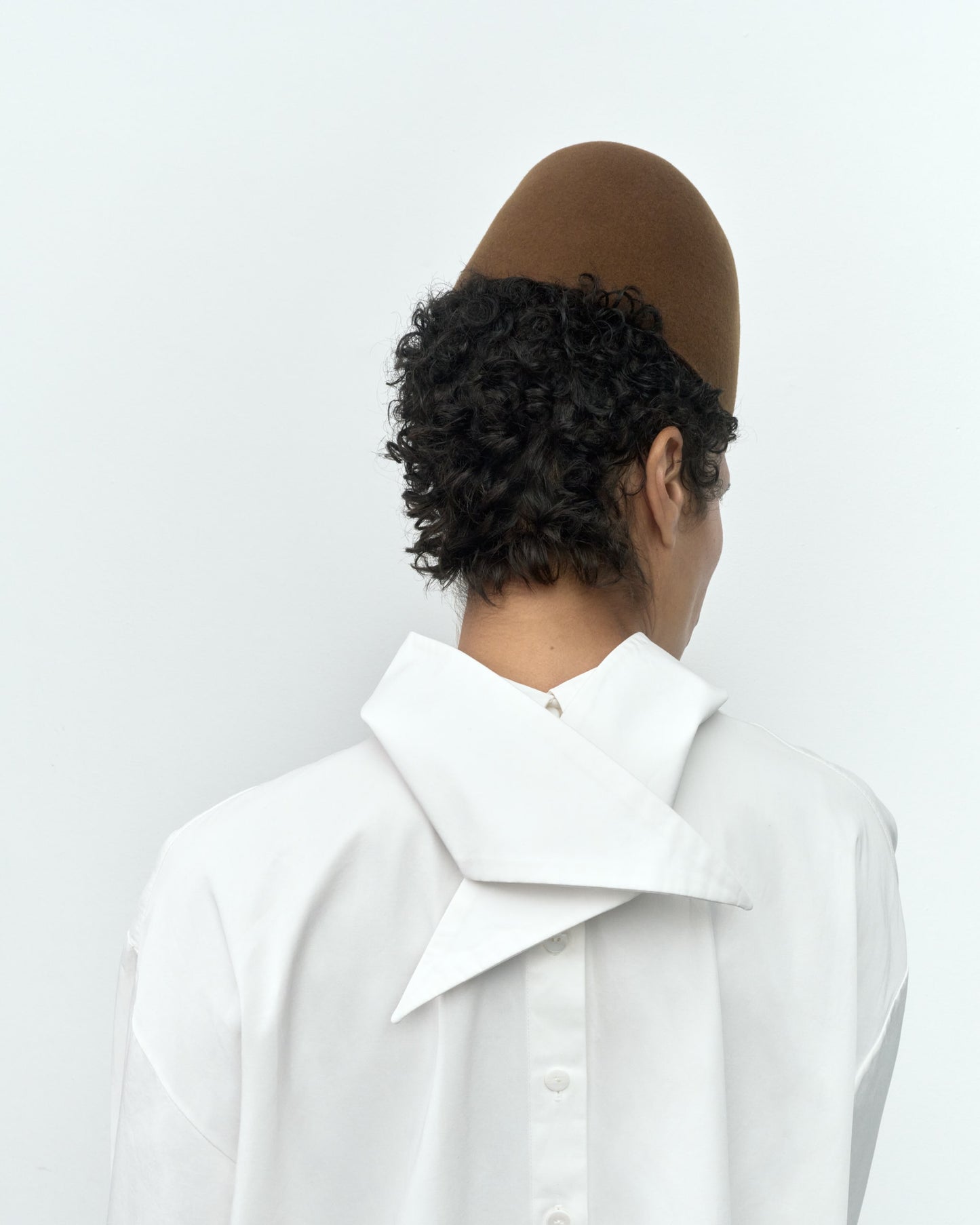 The Hat Julia, Amber Brown