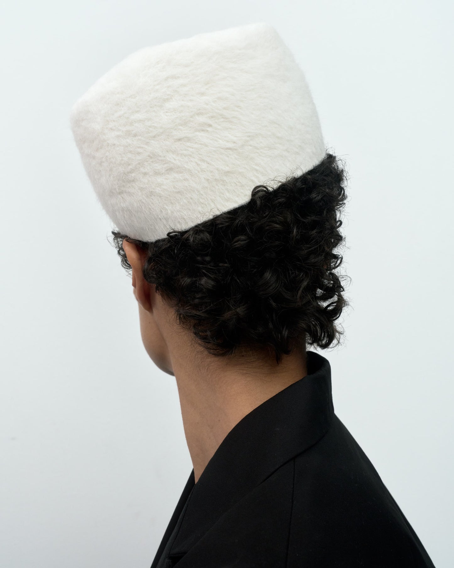 The Hat Julia, Ivory White