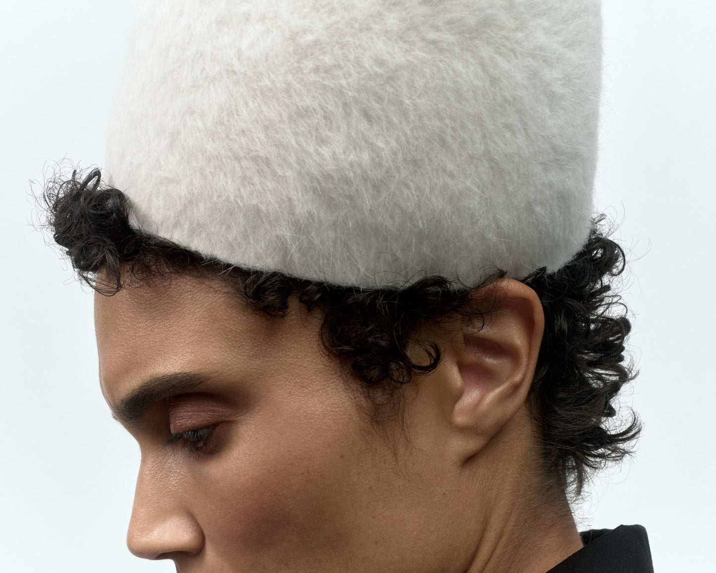 The Hat Julia, Ivory White