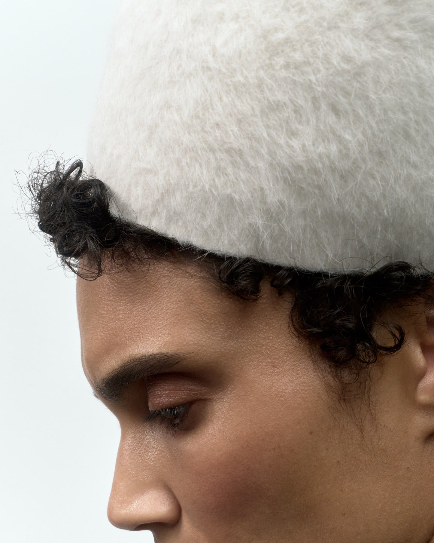 The Hat Julia, Ivory White